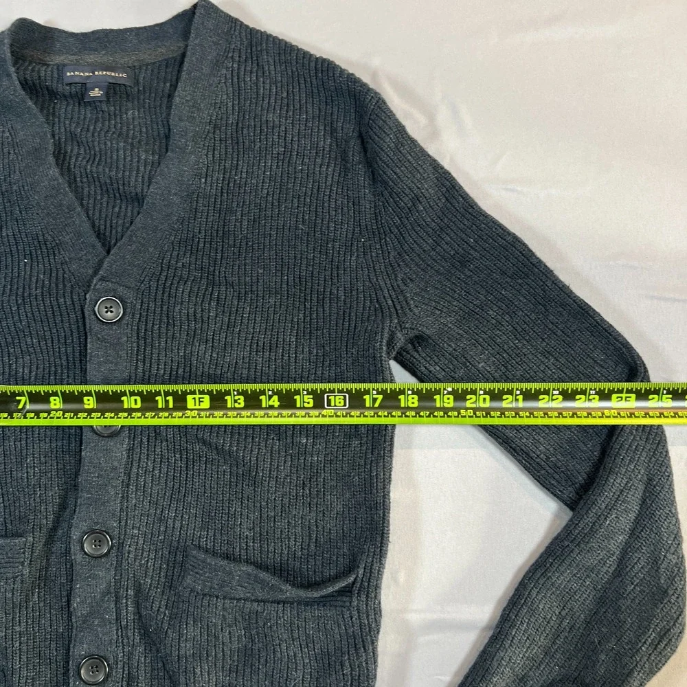 Banana Republic Chambray Cardigan Sweater Mens S Navy Cotton Ribbed Trim V Neck